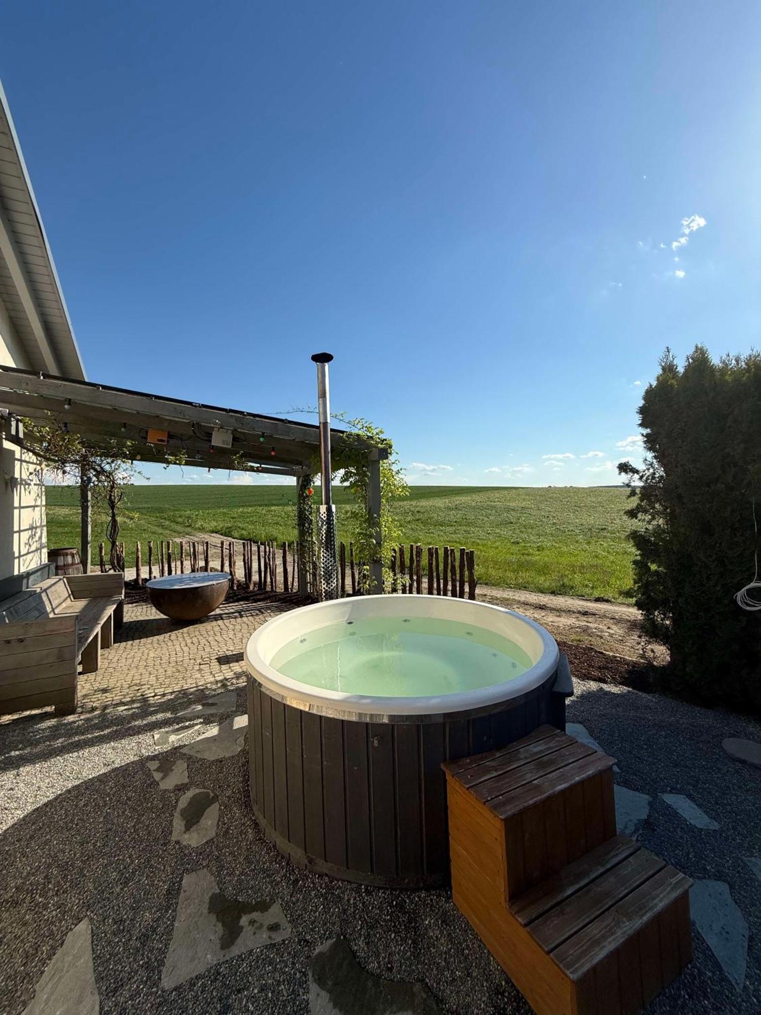 Appartement Maasai Mara mit Whirlpool und Sauna Bad Saulgau Exterior foto
